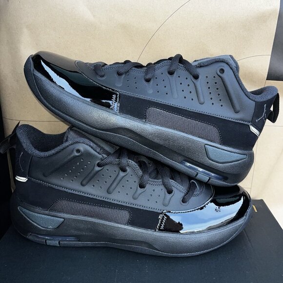 NEW Nike Jordan Max Aura 7 HQ2091 001 Triple Black Anthracite Men\'s Size 12 main image 5